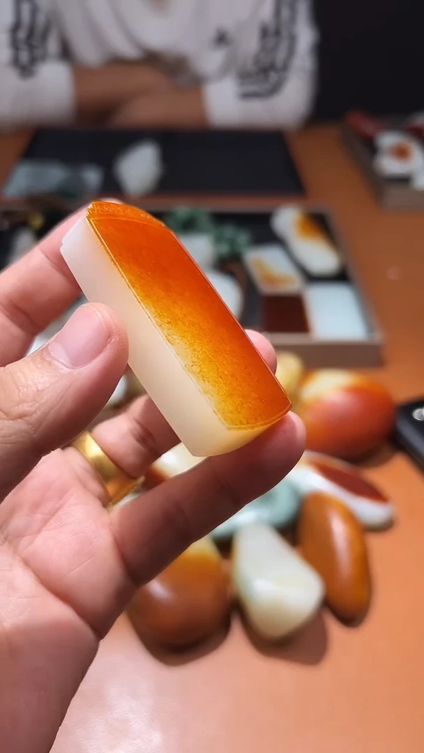 未镶嵌和田玉把件财***。和田玉