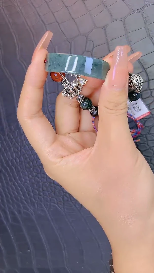 翡翠未镶嵌颈饰翡翠手牌手链