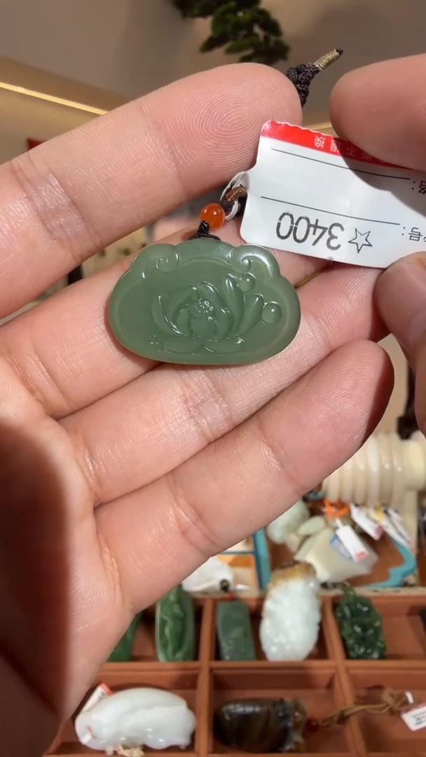 颈饰未镶嵌和田玉2