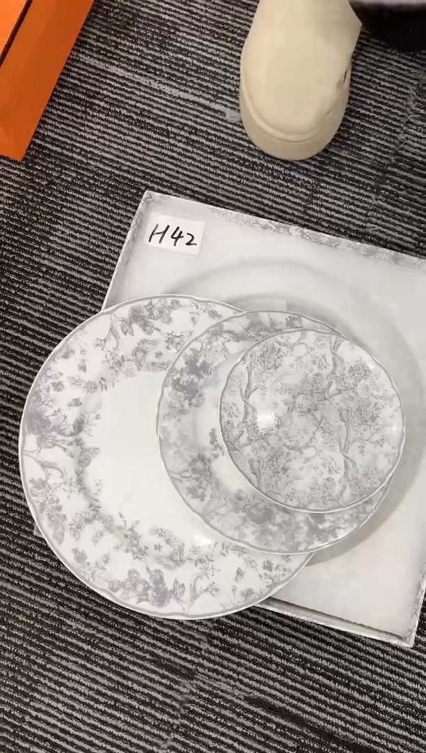 【闪购商品】杯H42--------------