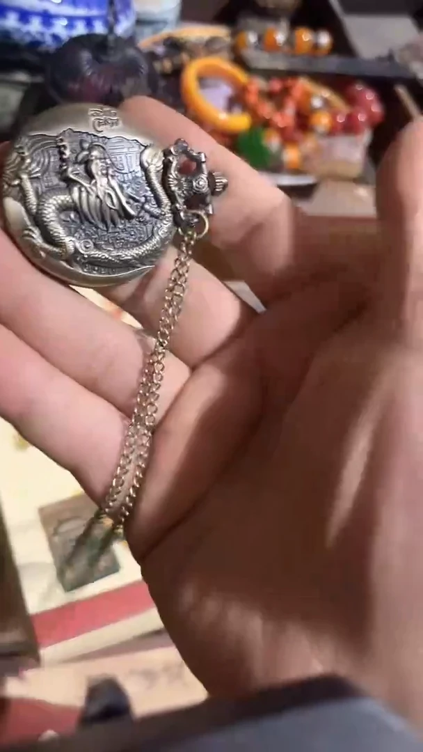 木闪电购链接精品摆件表