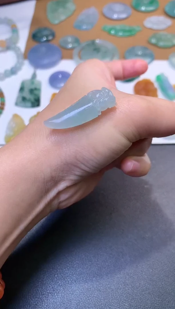 未镶嵌定制翡翠毛货