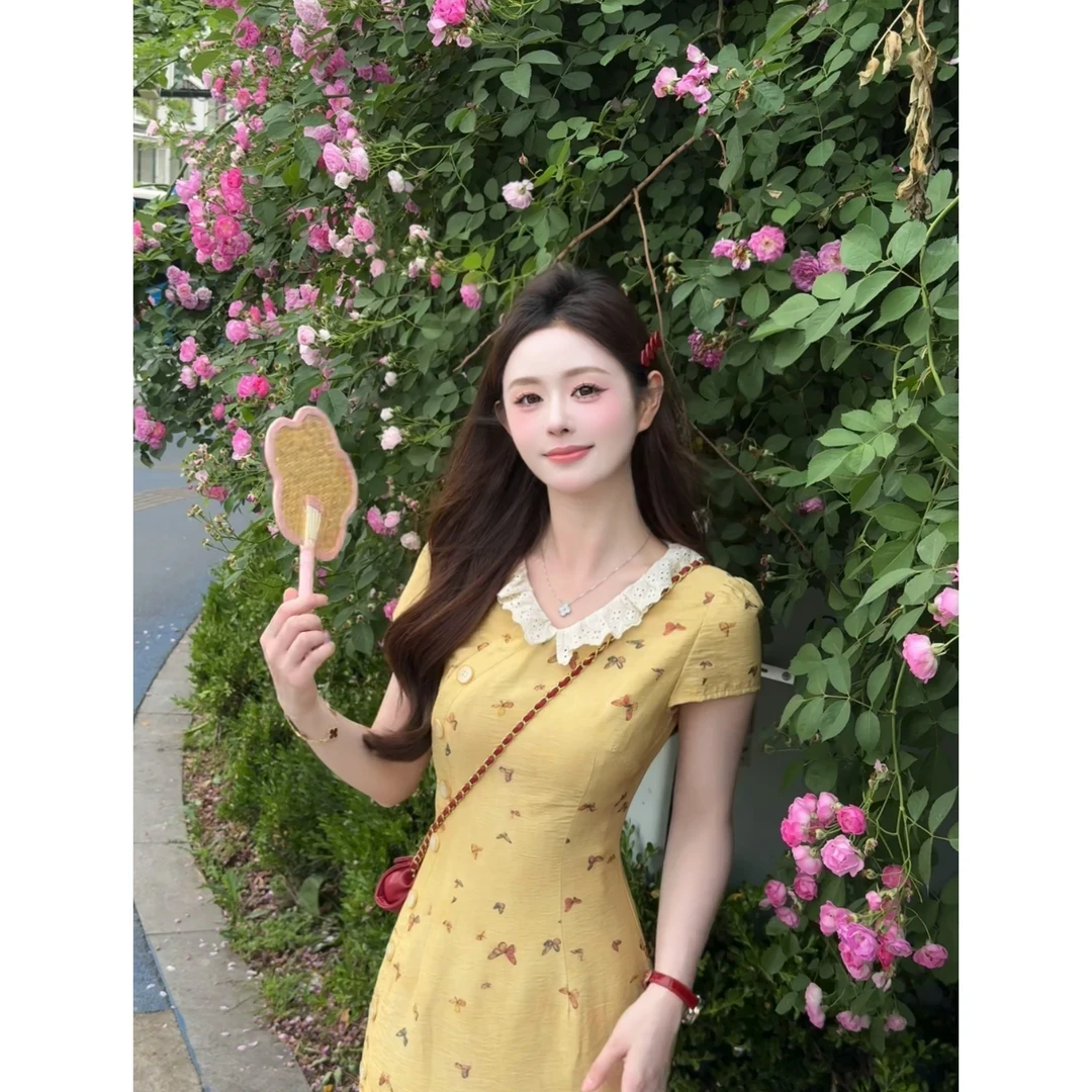 【微微一笑】新中式蕾丝拼接娃娃领印花旗袍连衣裙子女新款收腰长裙