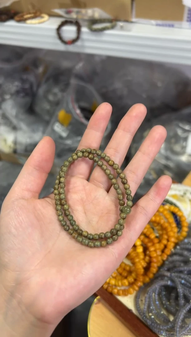 【闪购商品】维腊木（绿檀）手串未镶嵌和田玉绿檀木款双圈手链[0526]