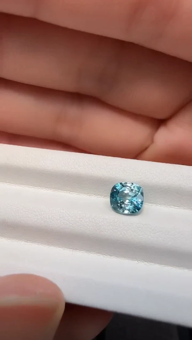 未镶嵌天然锆石裸石风信子1.98CT-A248-1P