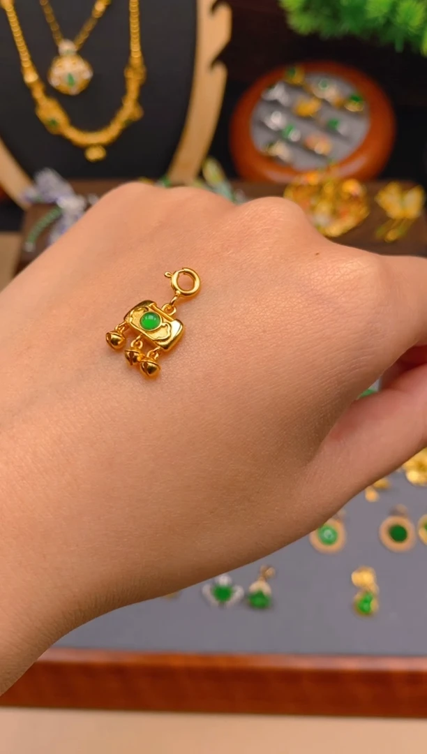 【闪购商品】翡翠吊坠(不含链)银S925镶嵌如意锁