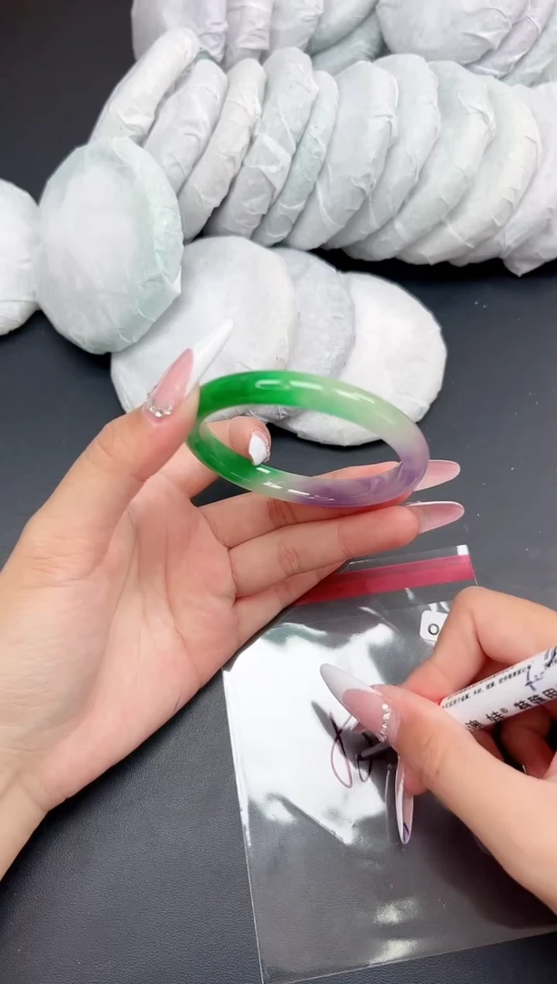 精品手镯，一物一拍O-070