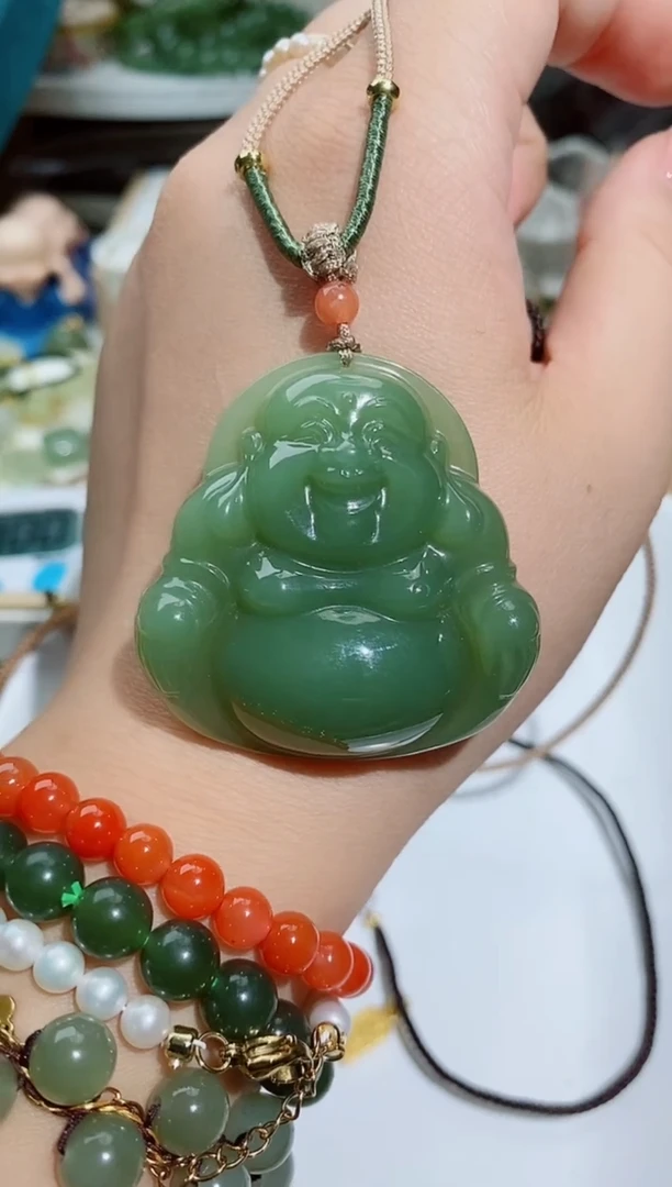 和田玉未镶嵌毛衣链微*270一个微笑的