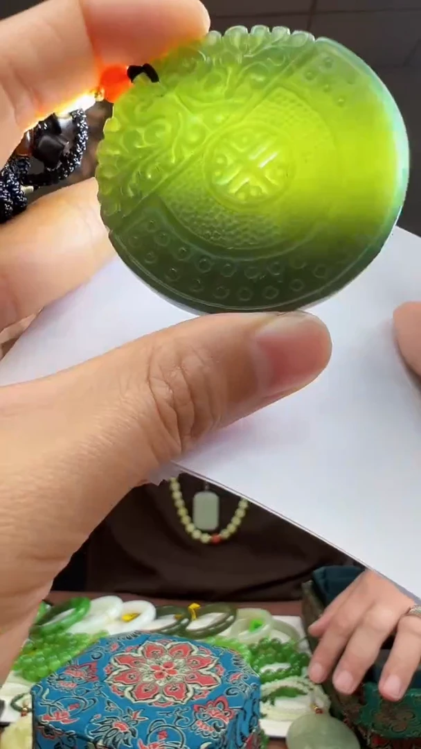 颈饰未镶嵌和田玉a3