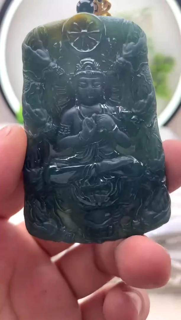 颈饰未镶嵌翡翠大势至