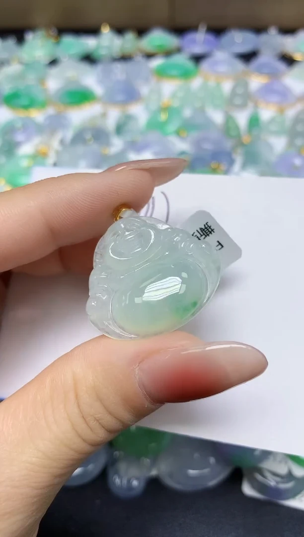 翡翠18K金镶嵌颈饰 天然缅甸翡翠A货