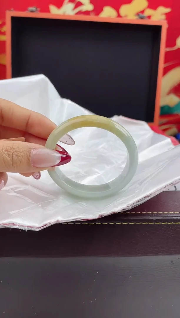 【闪购商品】翡翠手镯（贵妃镯）未镶嵌48翡翠手镯2