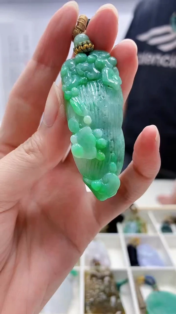 定制翡翠未镶嵌5028zm-毛货挂件142花生