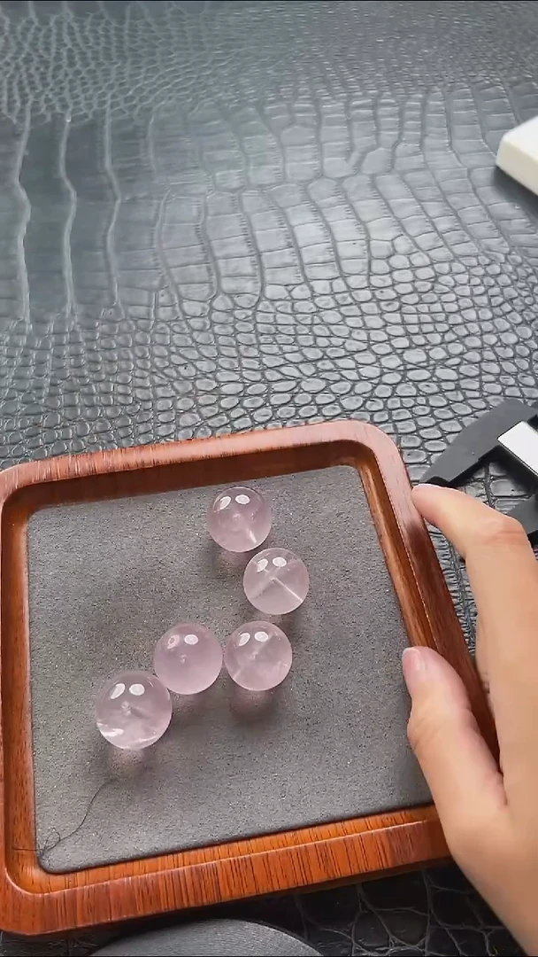 未镶嵌珠宝半成品水晶70多样性发其一/20+