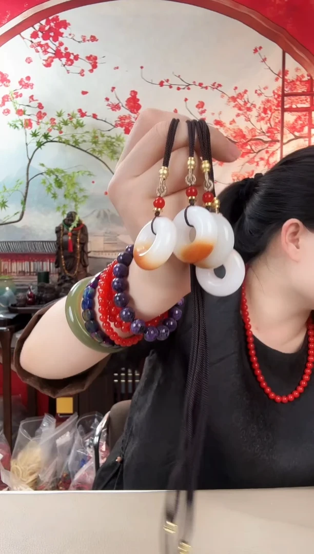 圣吉推荐款一口糖平安扣