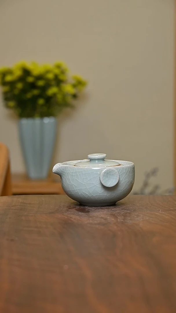 手抓壶 粉青釉 微瑕 朱家汝窑款