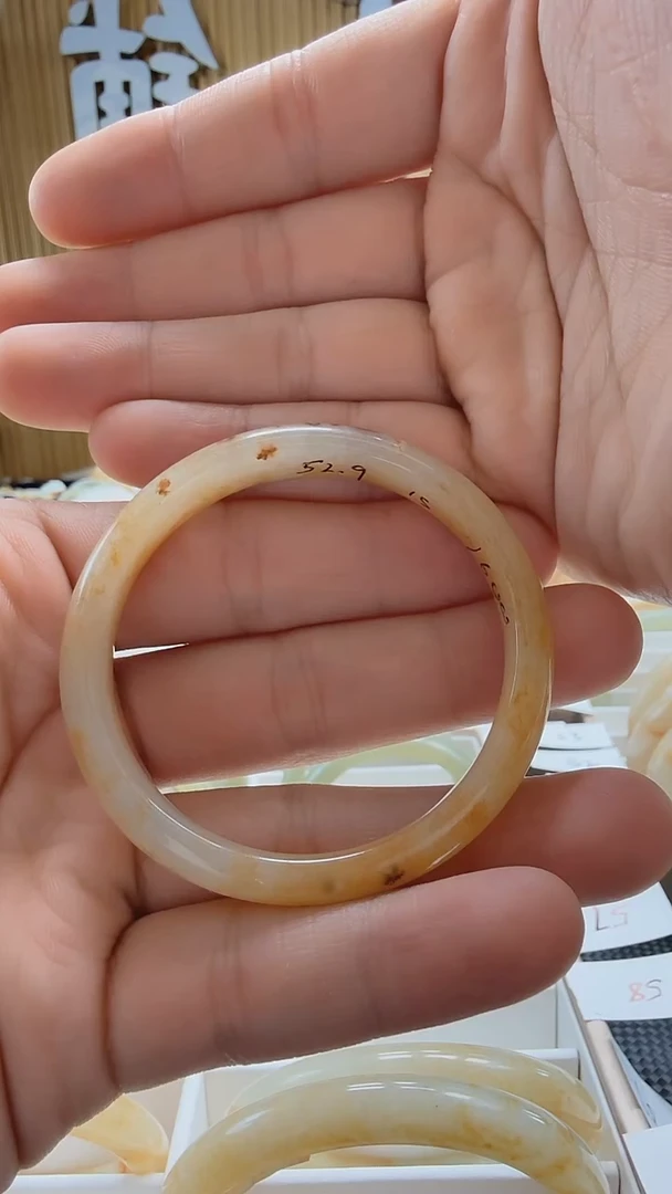 【闪购商品】和田玉手镯未镶嵌918手镯圈口52.9