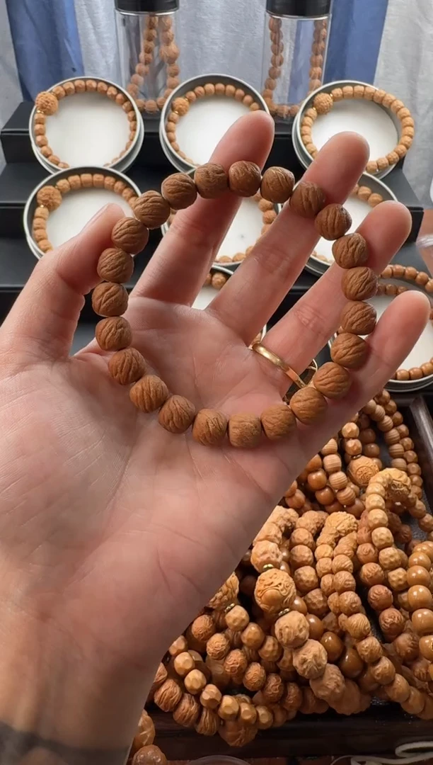 手串猴头核桃苍龙送单颗雕刻瑕疵
