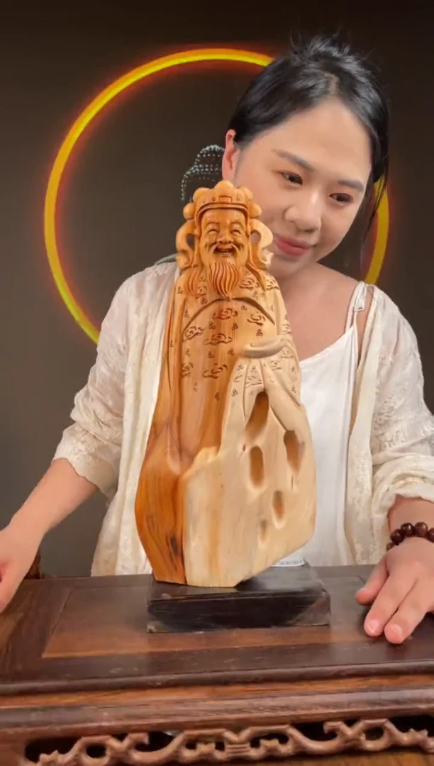 【闪购商品】柏木（崖柏）手工摆件,先抢先得!181
