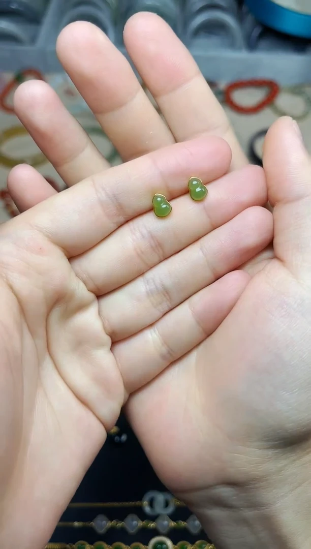 和田玉银S925镶嵌耳饰碧玉葫芦耳钉06