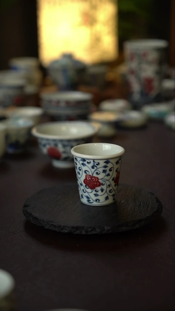 景德镇全手工手绘青花釉里红可乐杯