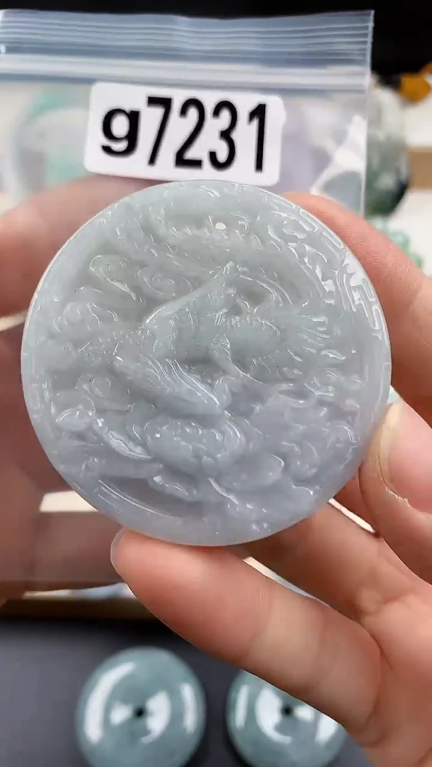 颈饰未镶嵌翡翠天然翡翠吊坠挂件