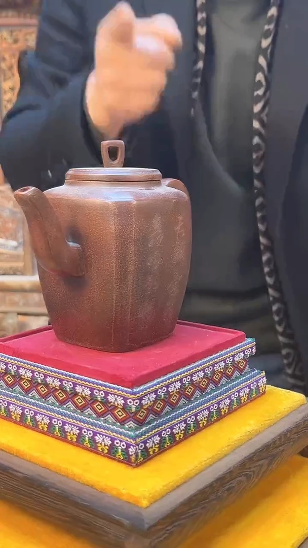 【闪购商品】紫砂茶壶564F现代工艺品一个