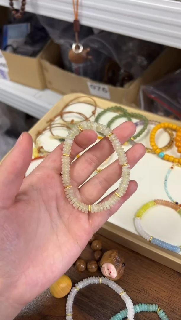 水晶手链未镶嵌柠檬黄水晶精工蝶珠款手链