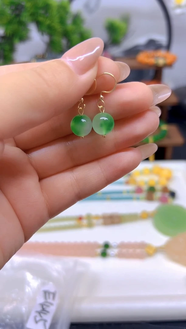 翡翠14K金镶嵌耳饰E445