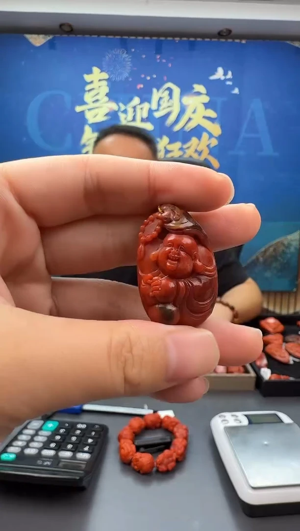 未镶嵌雕刻南红玛瑙134ZB0925产品一个