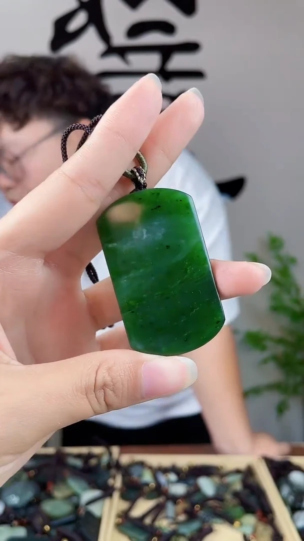 和田玉未镶嵌挂件拍一发一，多样性发货