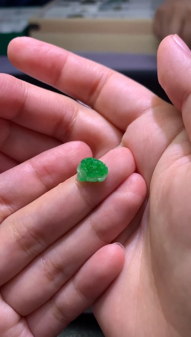 未镶嵌定制翡翠霖***男毛货
