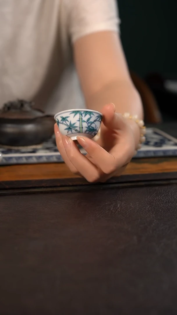 云霞珍藏斗彩竹子牛眼杯