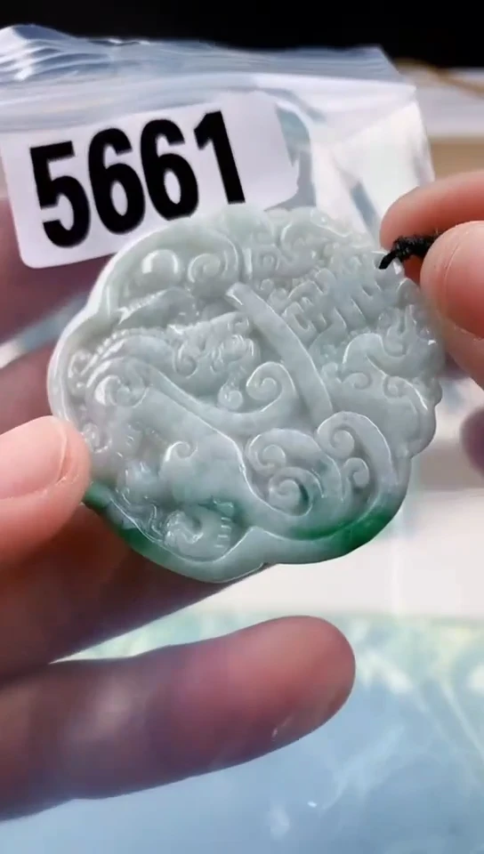 【闪购商品】翡翠挂件未镶嵌天然翡翠吊坠挂件