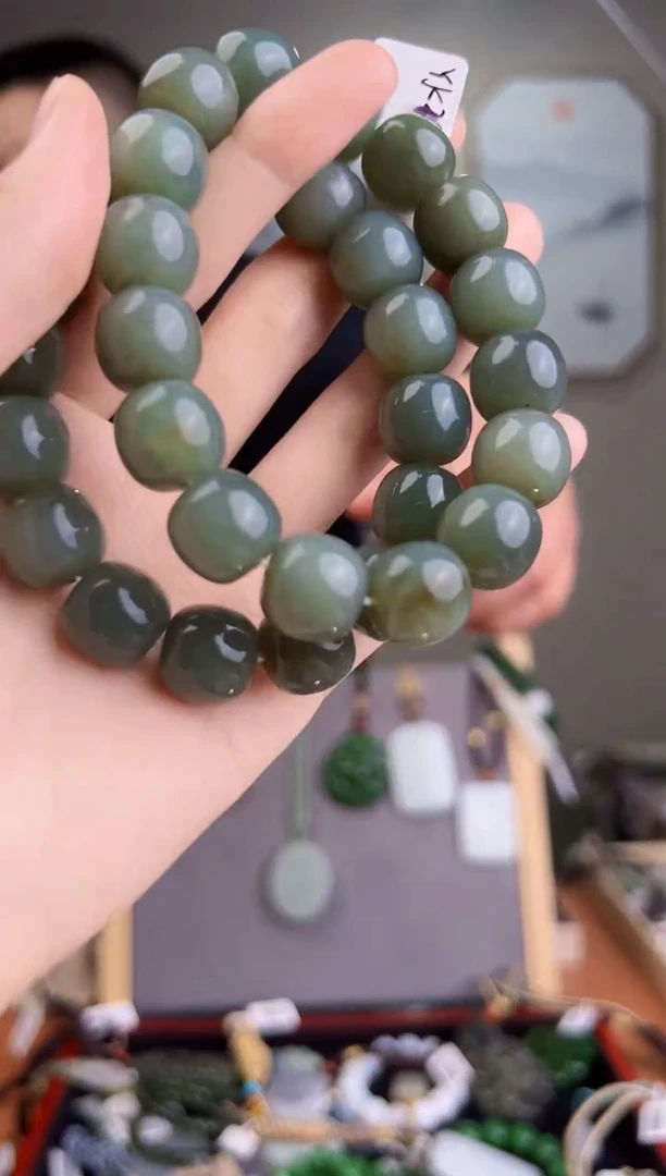 颈饰未镶嵌和田玉多样性发货 拍一单发一个