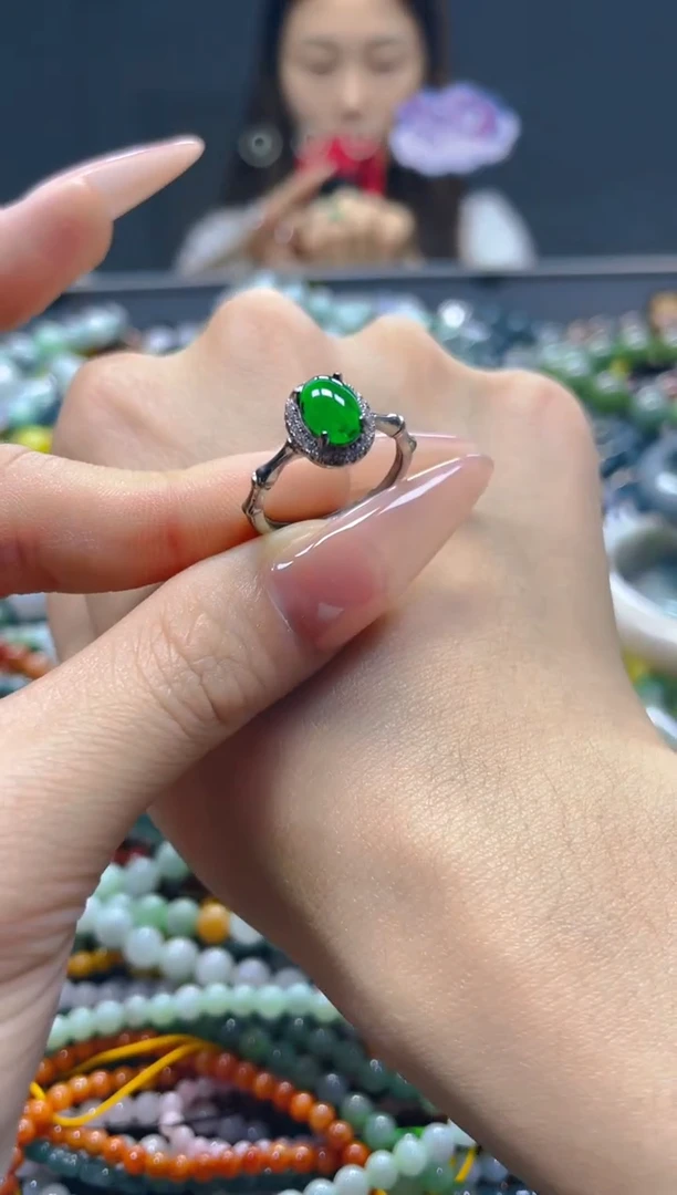 颈饰未镶嵌翡翠多样性择优发货