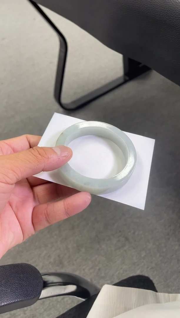 未镶嵌手镯定制翡翠手镯
