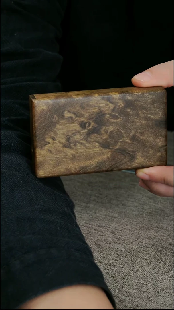 金丝楠大*金丝楠木龙胆纹细支收纳盒