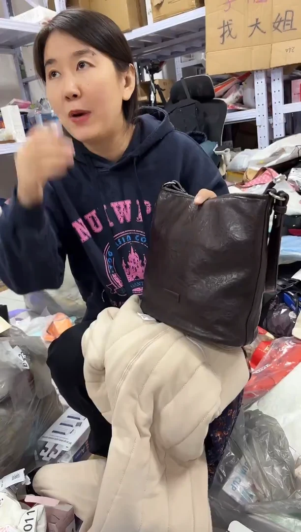 PU上车啦 宝宝们抓紧时间去下方链接拍吧5XL花棉裤发一条