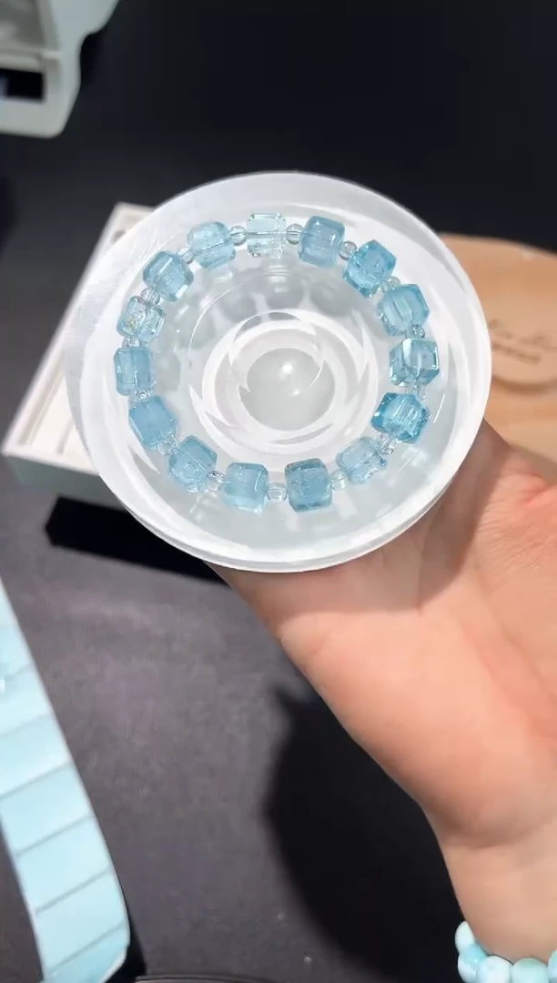 未镶嵌托帕石手链31i多样性发其一【1条】默认微瑕
