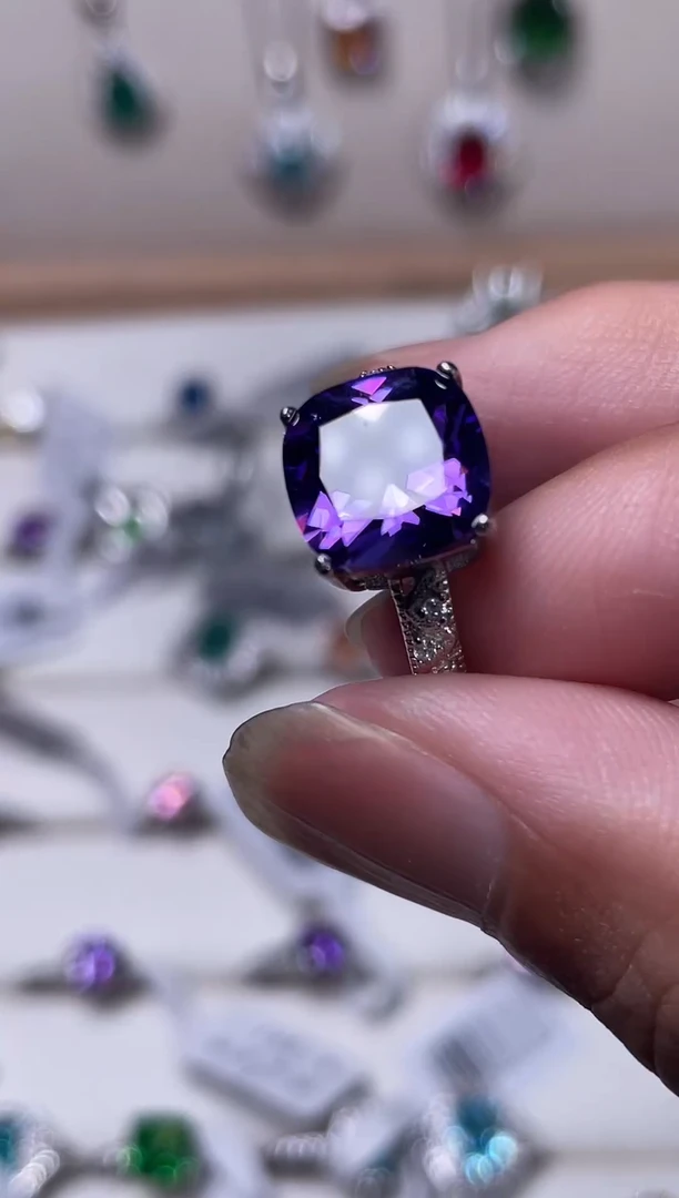 合金合成钻石紫宝戒指