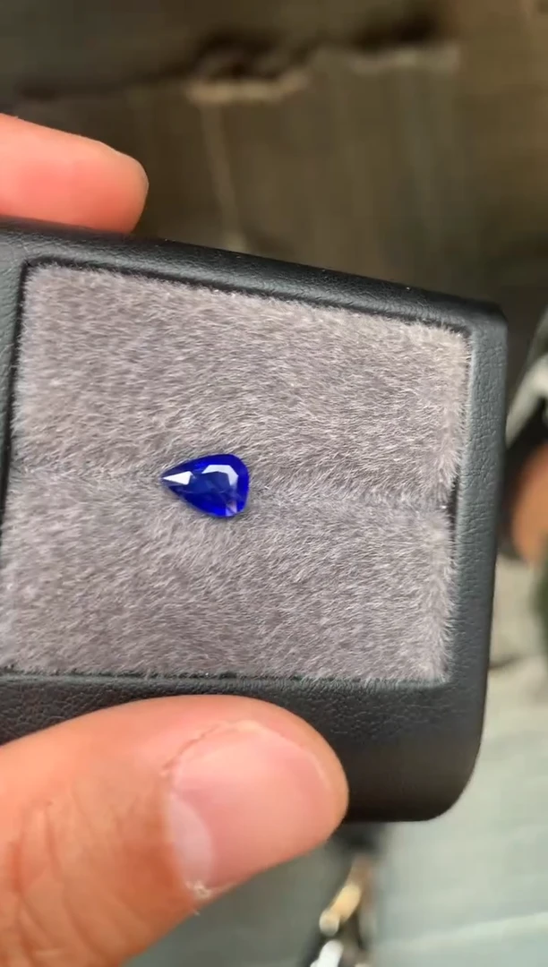 【闪购商品】定制蓝宝石裸石未镶嵌1.85ct 兰卡老烧蓝宝石