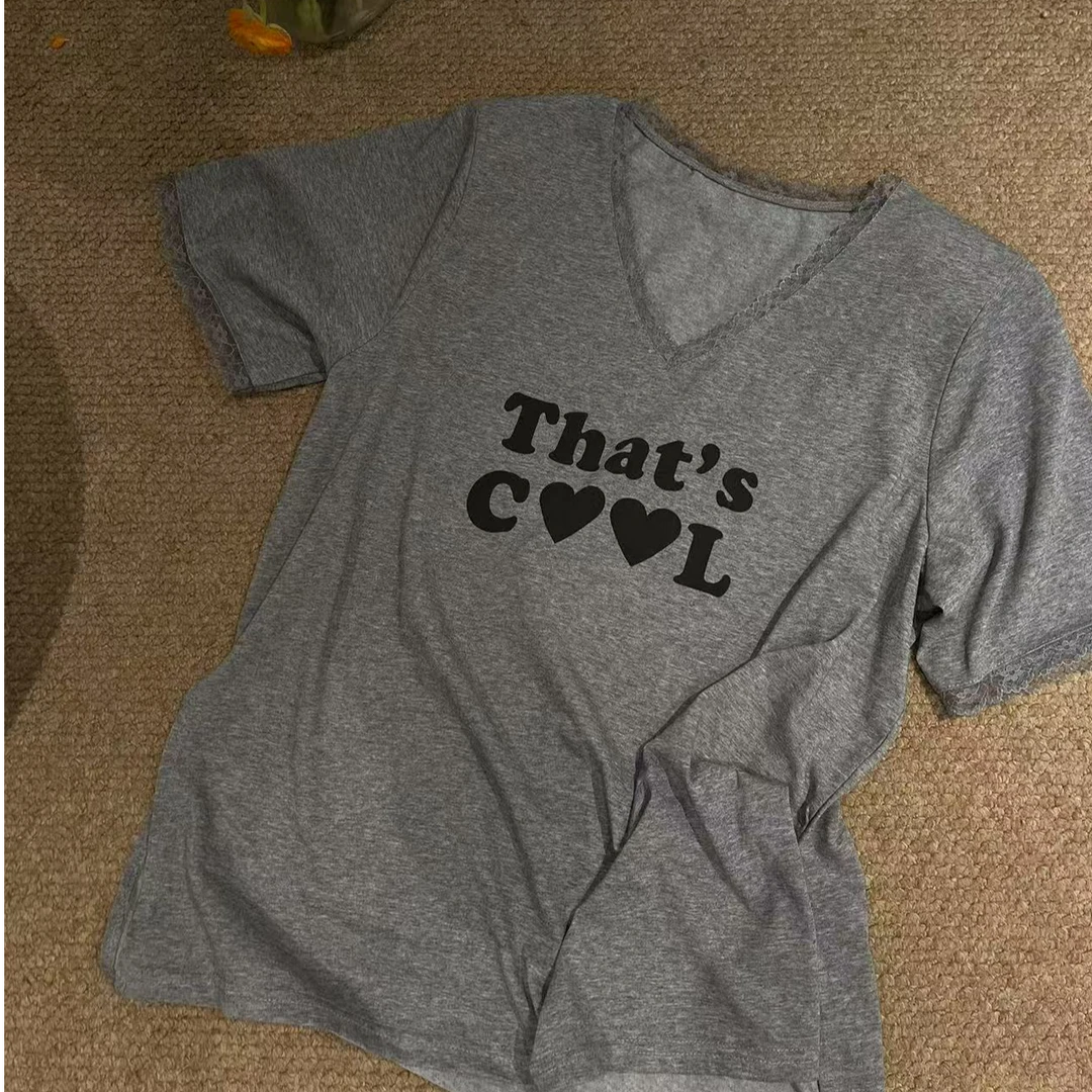 十三行白白-字母印花蕾丝拼接短袖#9377