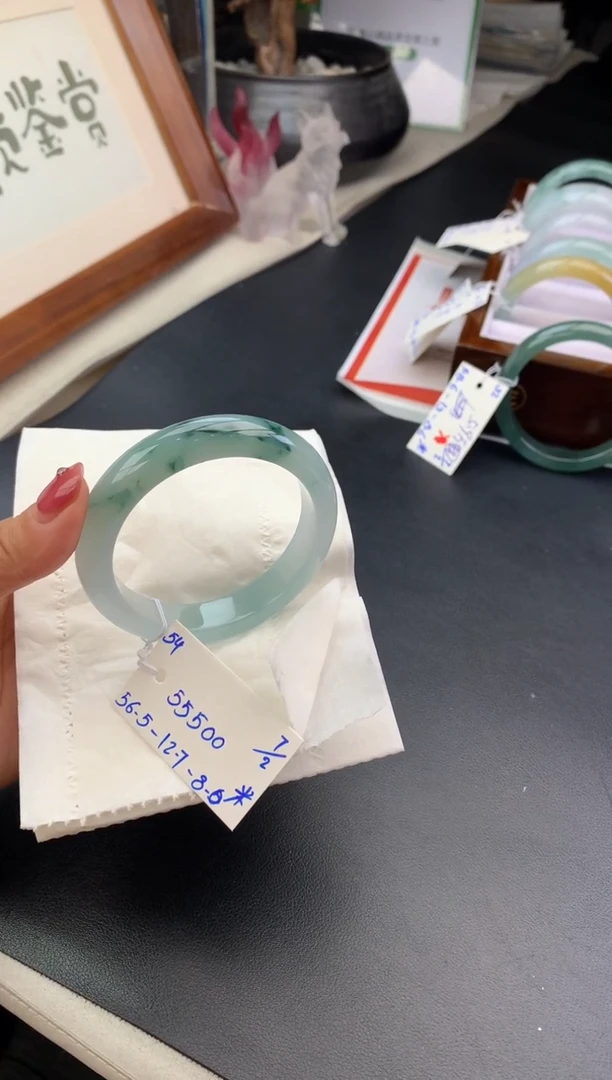 【闪购商品】翡翠手镯未镶嵌手镯