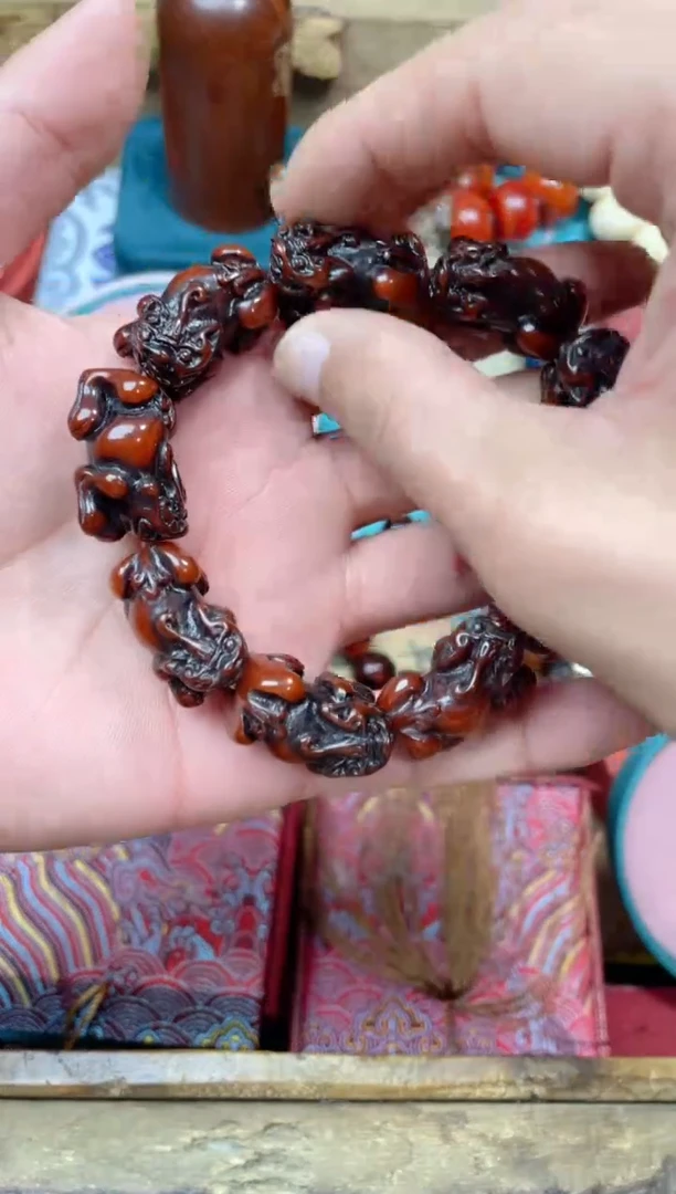 【闪购商品】蜜蜡裸石未镶嵌点击链接下单即可