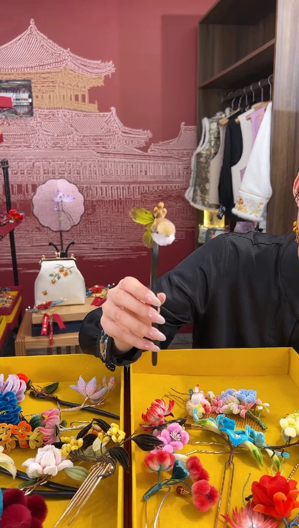 【闪购商品】刺绣非遗绒花（发饰）