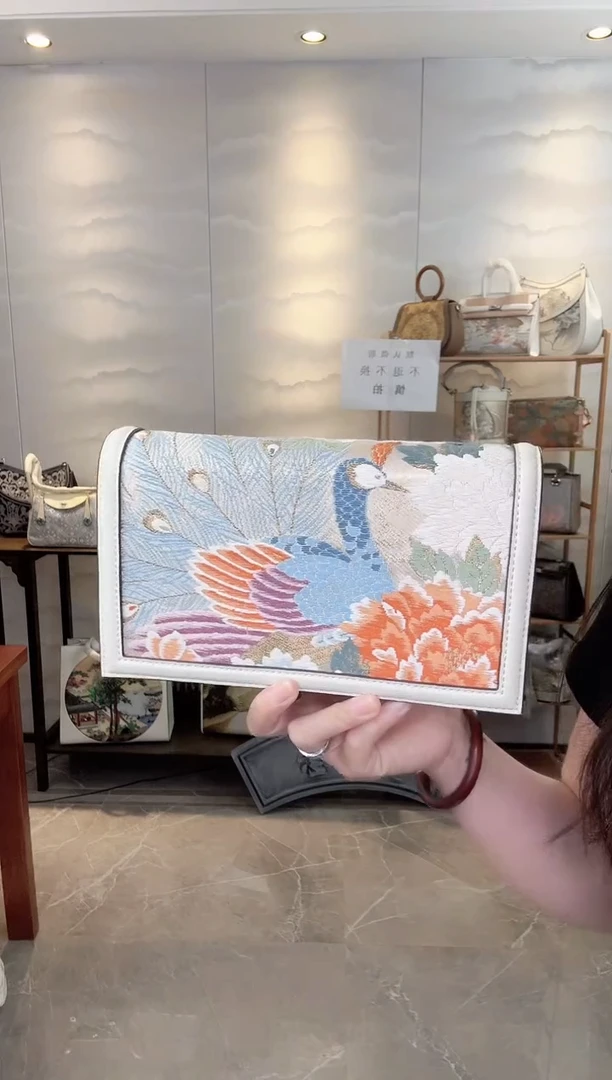 织物【3号清仓福利】头层牛皮 小方包