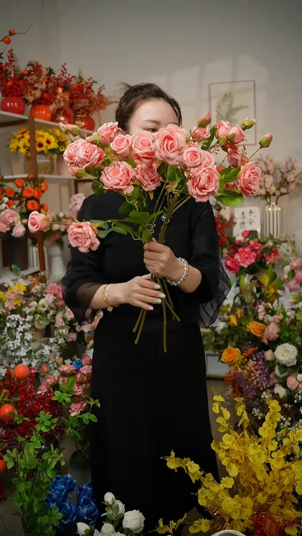 浅粉色月季仿真花绢花