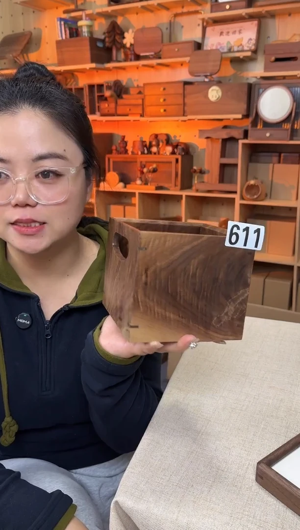 木611北美黑胡桃老料桌面方形收纳筐