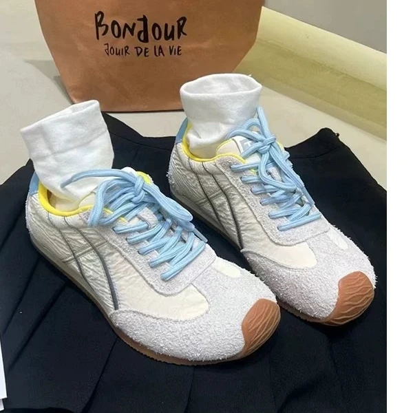 奶盐芝士~撞色芭蕾风阿甘德训鞋女2025 款软底运动休闲板鞋2501-1